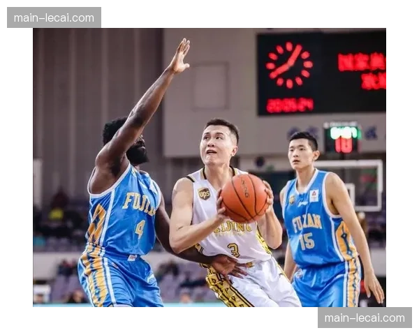 青岛季后赛外线火力受威胁 基诺内斯紧急补强即战力